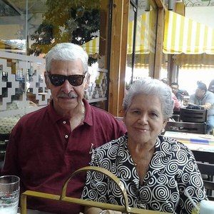 Meet your Posher, Violeta